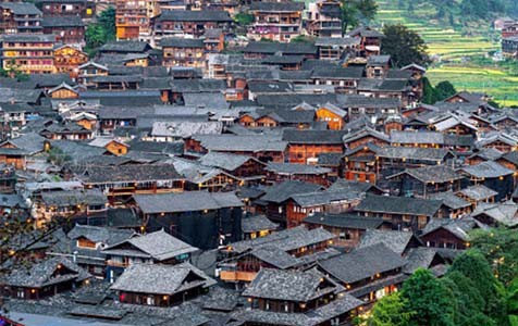 安庆6种常见的外墙仿石漆施工工艺！